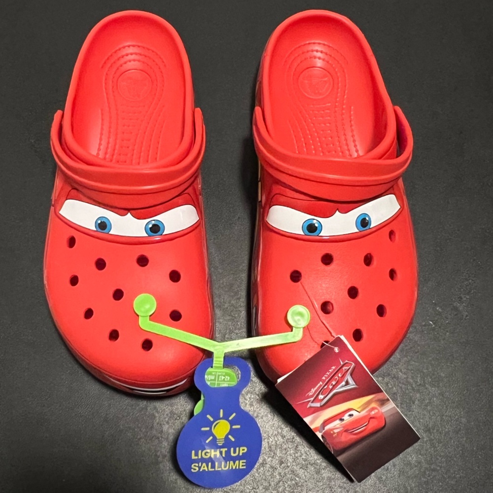 Lighting McQueen Crocs size 9 Men’s/ 11 Women’s